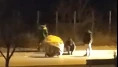 Kendini Araçların Önüne Atarak Para Topladı