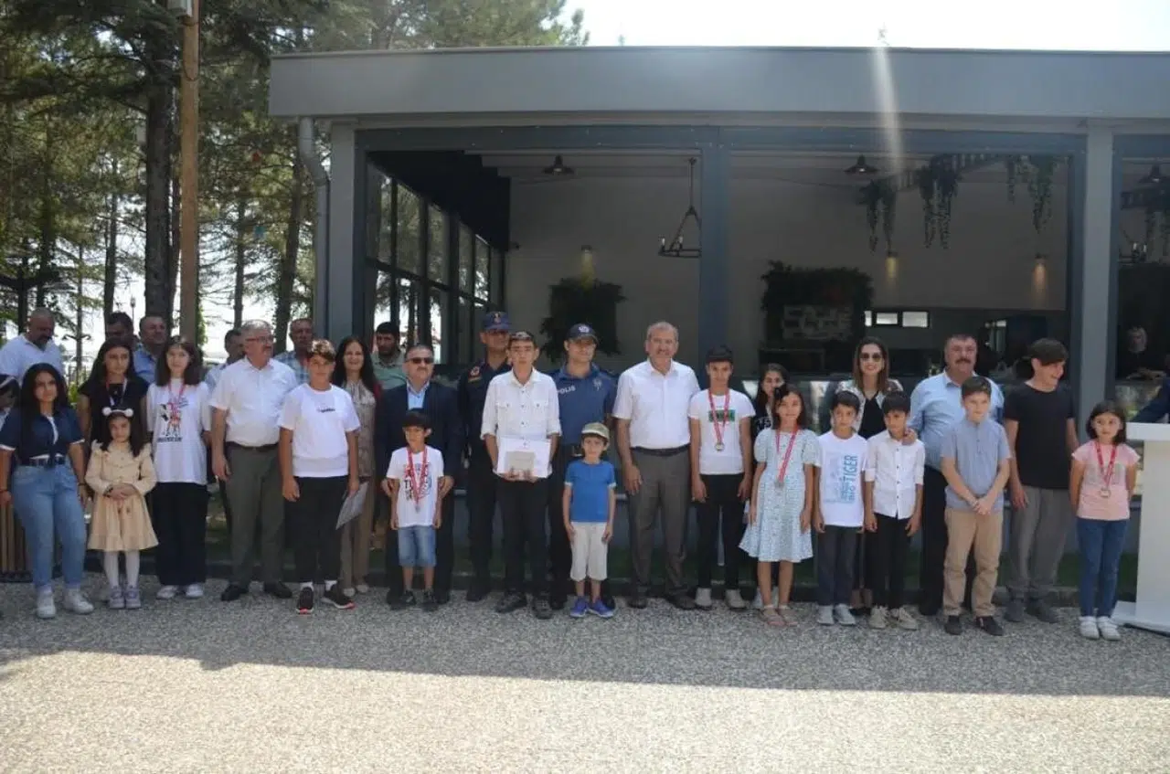 Eskişehir Beylikova Kur'an Kursları’na Katılanlar Ödüllendirildi