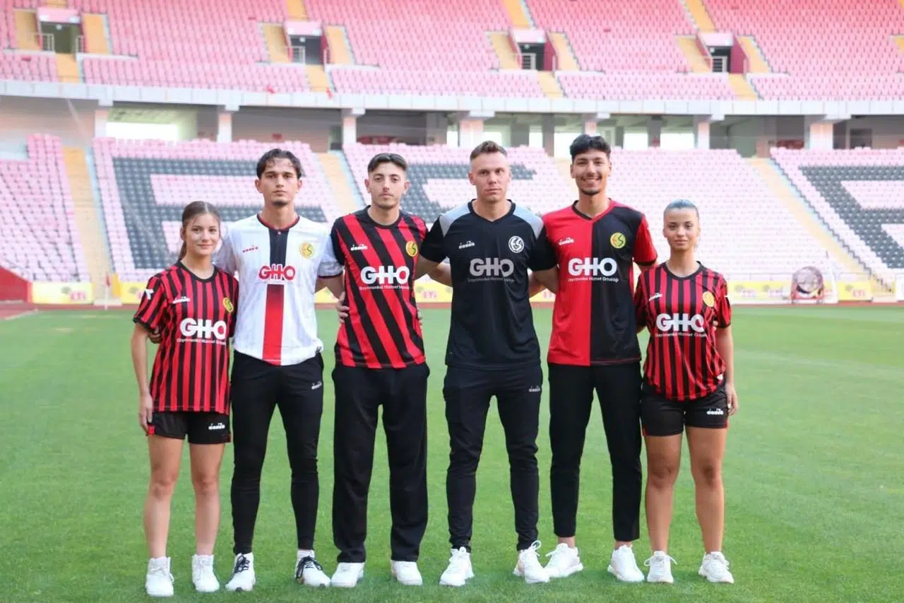 Eskişehirspor'un Yeni Formaları Yok Satıyor!
