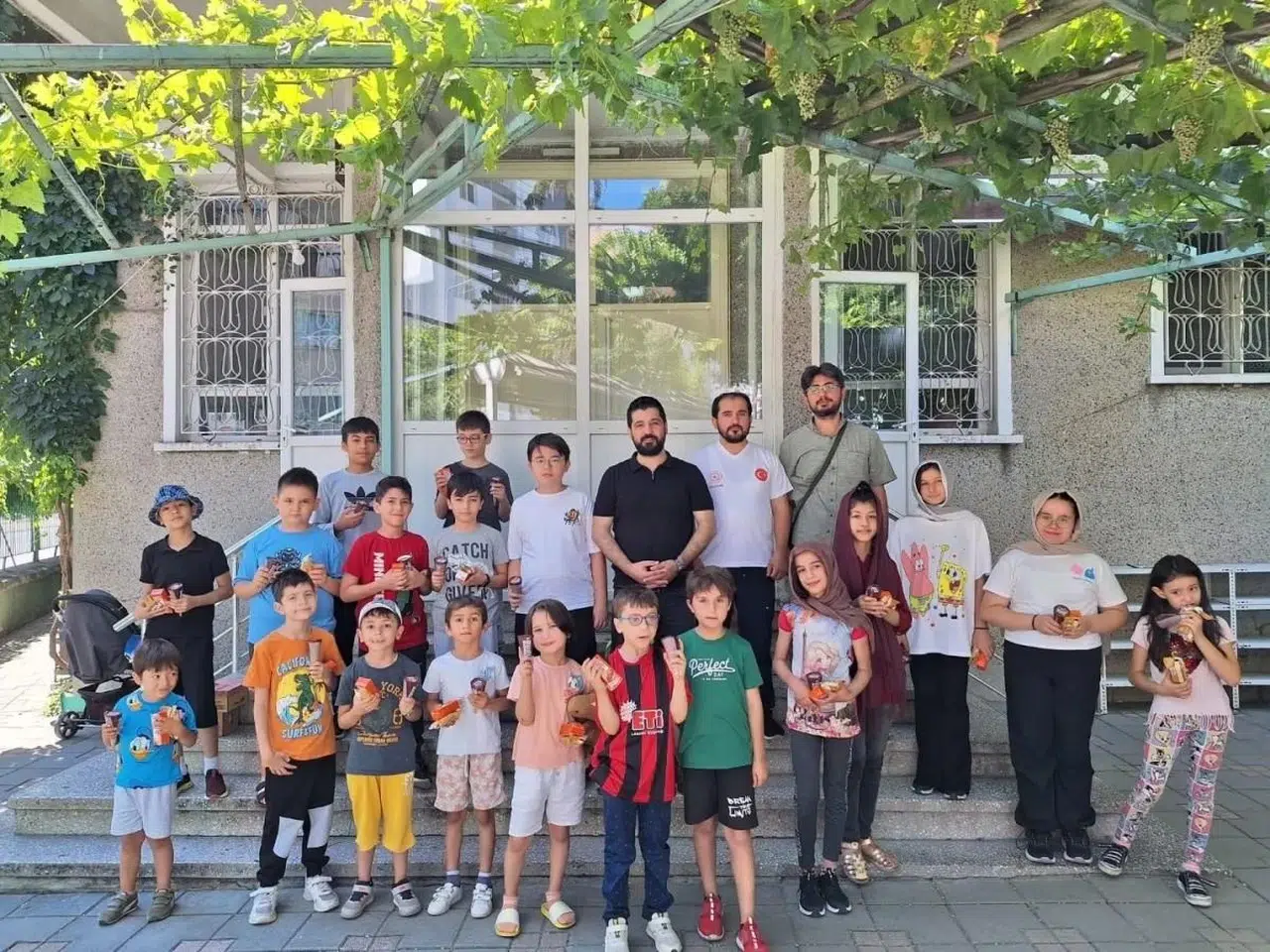 Yaz Kur'an Kursu Öğrencileri Eskişehir'de Cami Gezdi