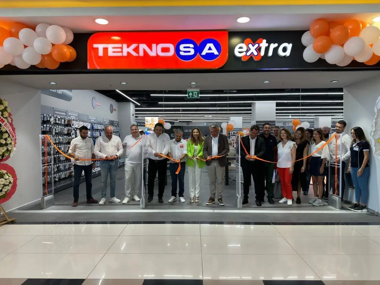 Eskişehir'de Teknosa Mağazalaşmayı Sürdürüyor
