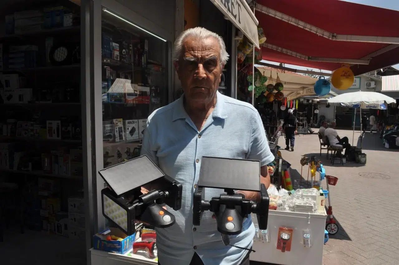 Eskişehir'de Güneş Panelli Fenerlere İlgi Arttı