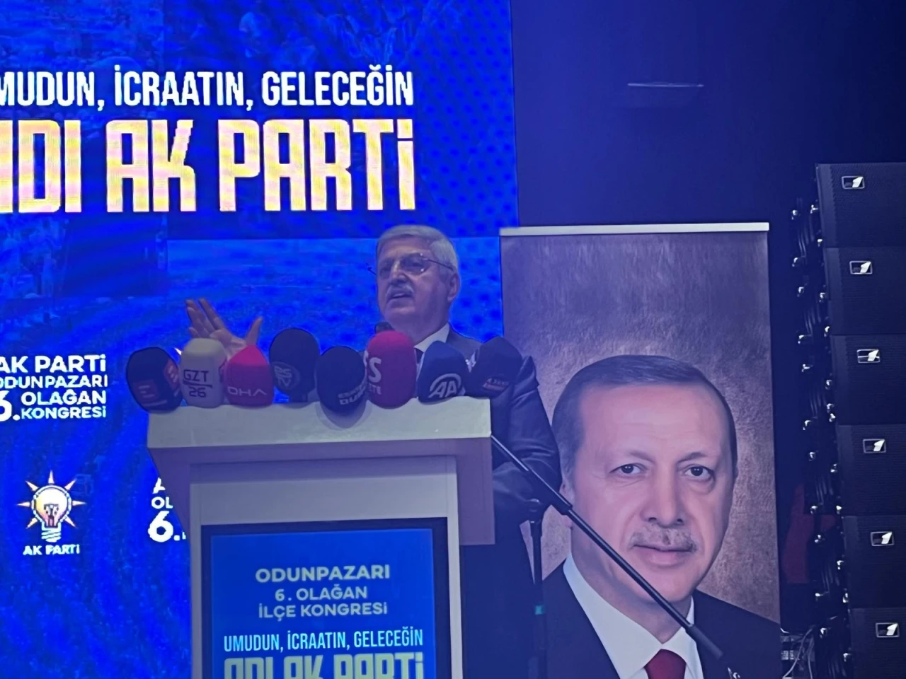 Vedat Demiröz: "Bazı Büyükşehir Belediyelerinde Elle Tutulur Proje Yok"