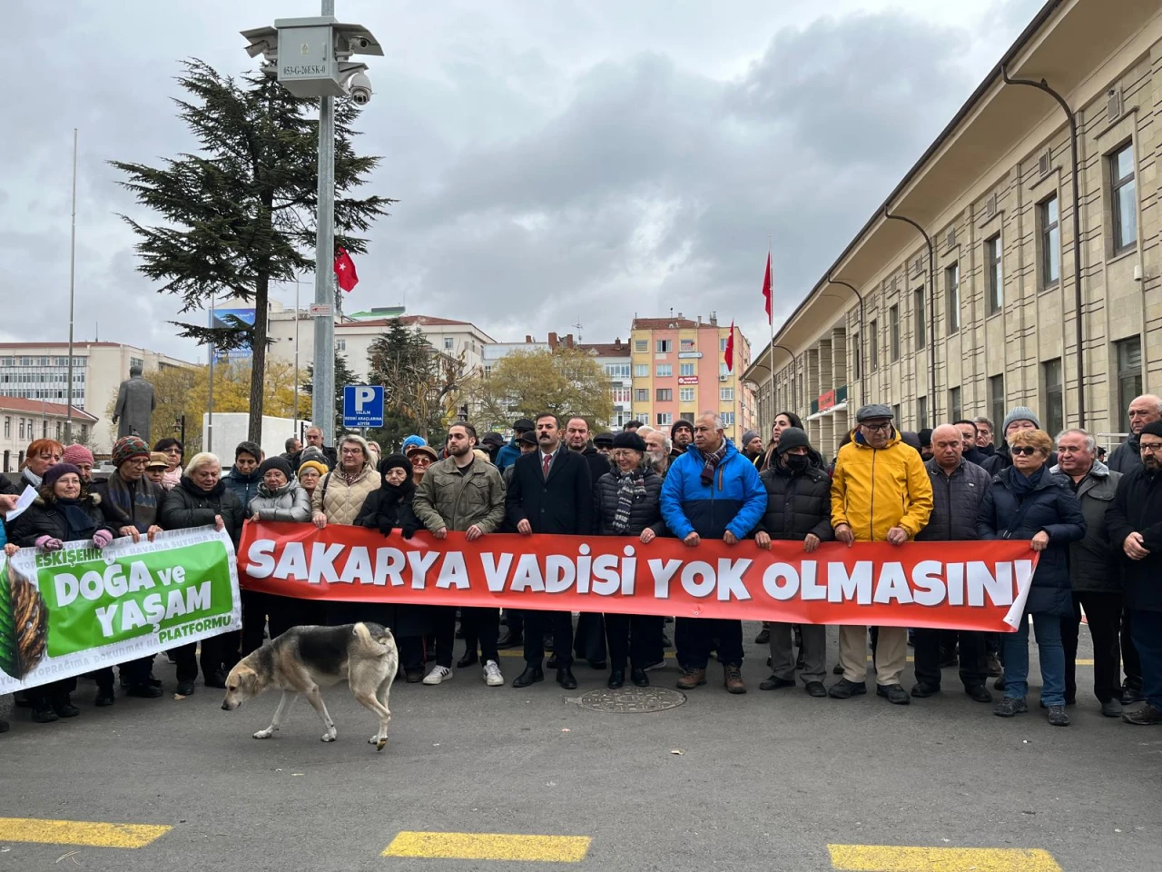 Eskişehir Doğa ve Yaşam Platformu: Parsel Parsel Satılan Topraklarımızı Karış Karış Savunacağız!