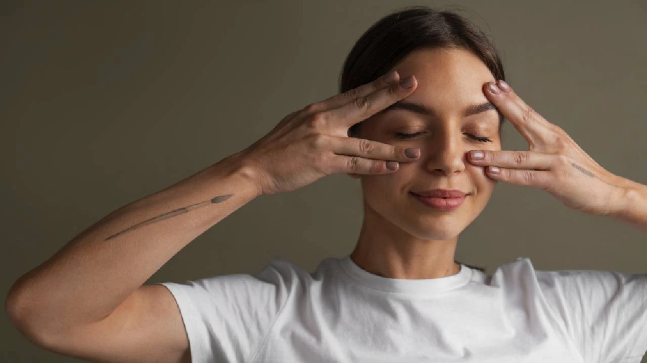 Yüz Yogası Nedir? Eskişehirliler Bu Yöntemle Cildini Şekillendiriyor!