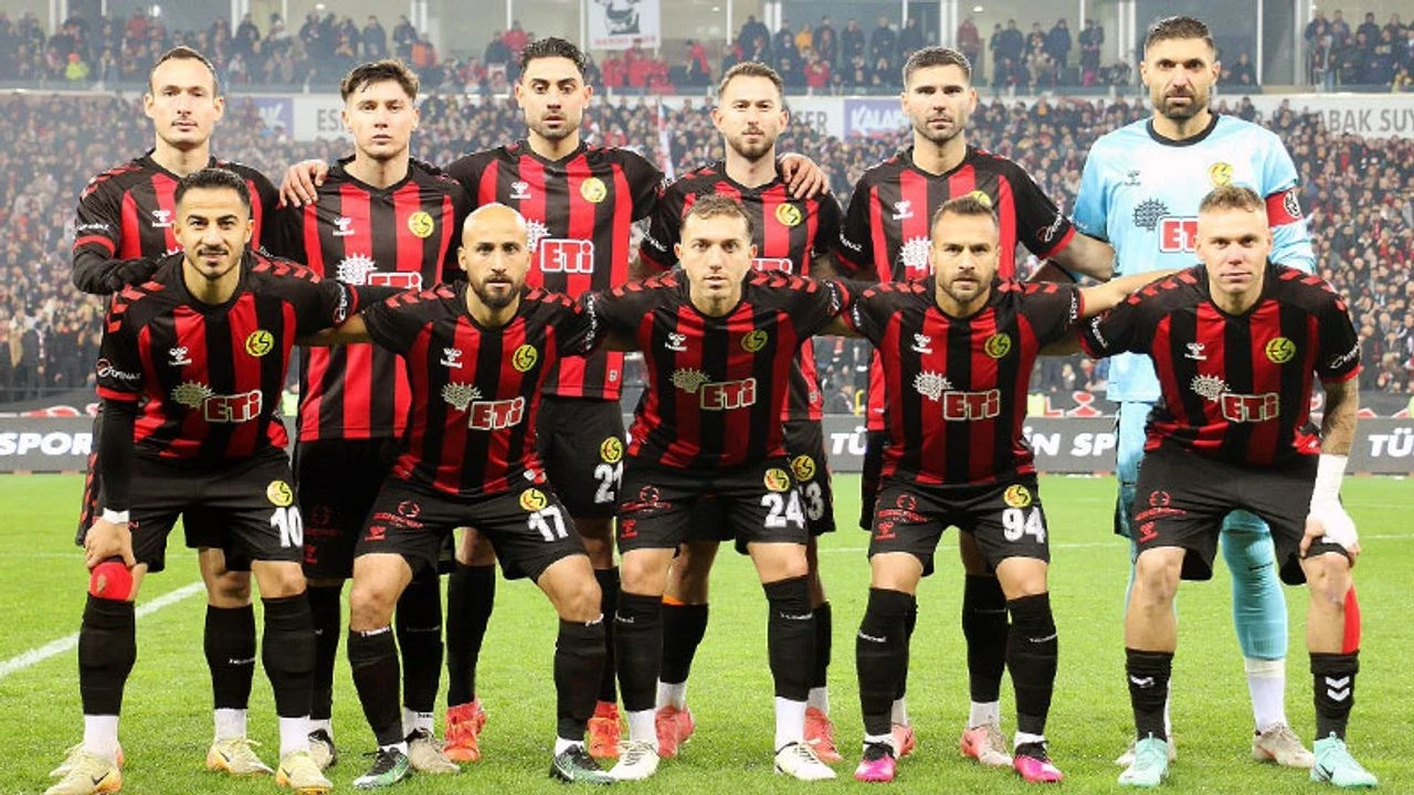 Eskişehirspor İlk Yarıyı Lider Bitirmeyi Hedefliyor