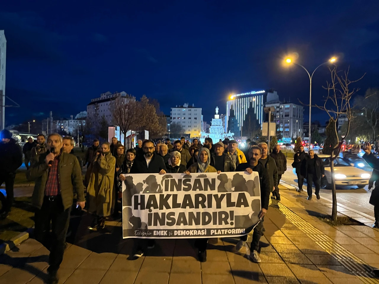 Eskişehir’de İnsan Hakları Yürüyüşü: “Haklarımızdan Vazgeçmiyoruz!”