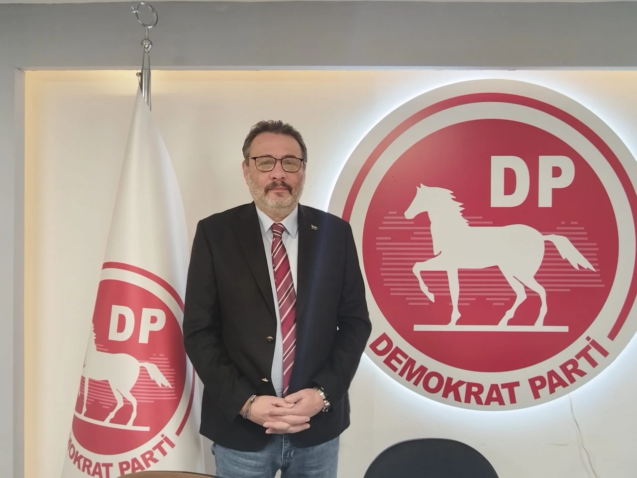 Demokrat Parti: "Türkiye'deki Ekonomik Kriz, Halkı Derinden Etkiliyor"