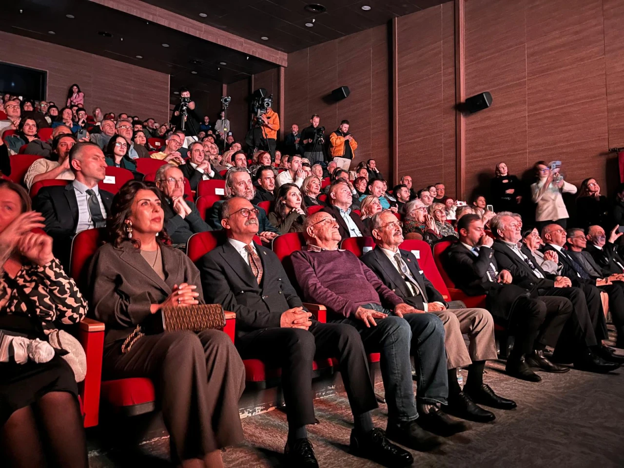 Eskişehir'de Genco Erkal Sahnesi Açıldı!