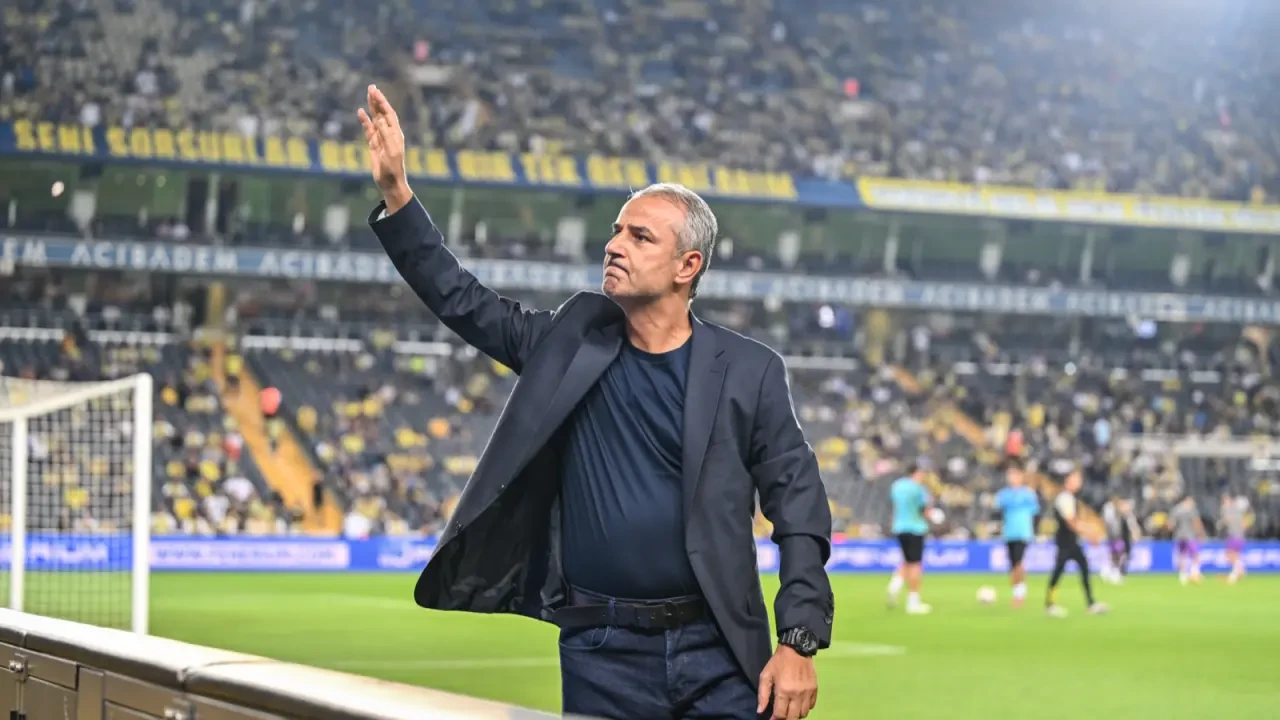 İsmail Kartal Fenerbahçe Kariyeri, Fenerbahçe Karnesi, Maaşı, Şampiyon Oldu mu, Şampiyon Yaptı mı, Puan Ortalaması, Fenerbahçe’de Kaç Gol Attı, Kaç Yıl Oynadı?