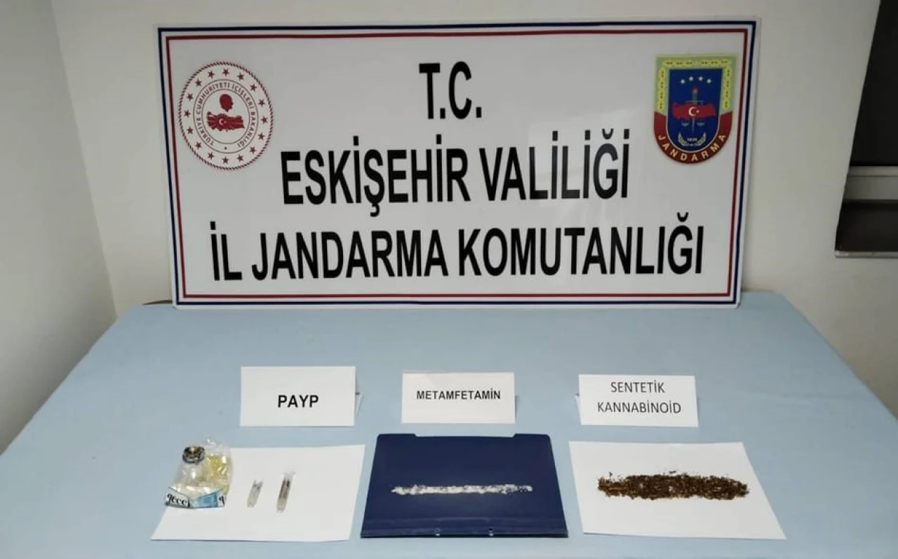 Eskişehir'de Düzenlenen Uyuşturucu Operasyonunda 2 Şüpheli Yakalandı