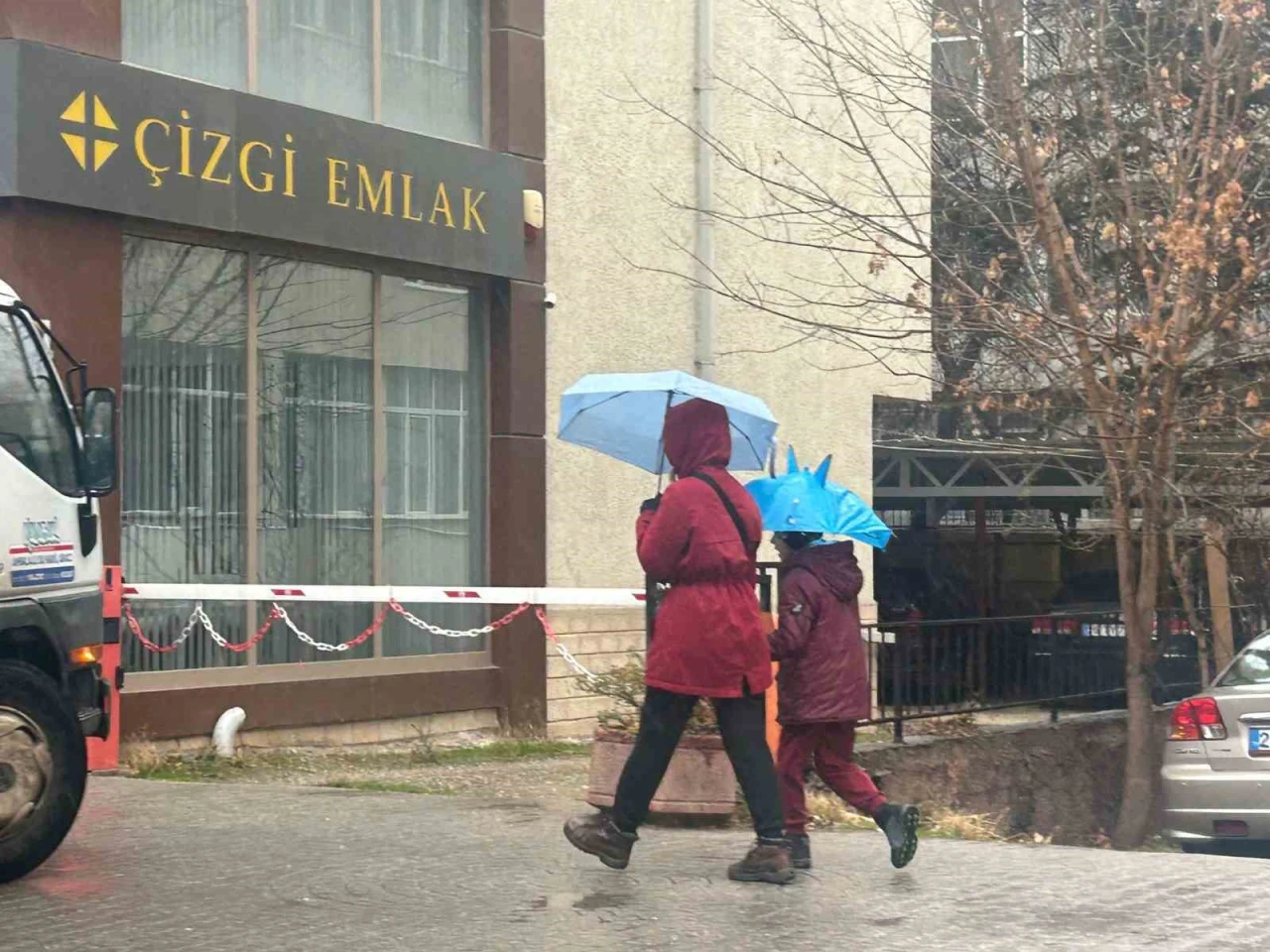 Eskişehir’de Sağanak Yağış Etkili Oldu