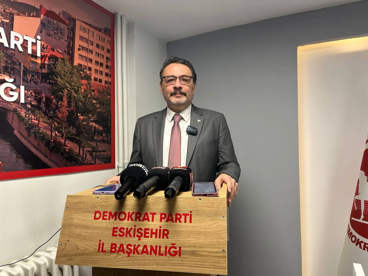 Demokrat Parti İl Başkanı: "Enflasyon Oranları ve Zam Yetersiz, Halk Zor Durumda"