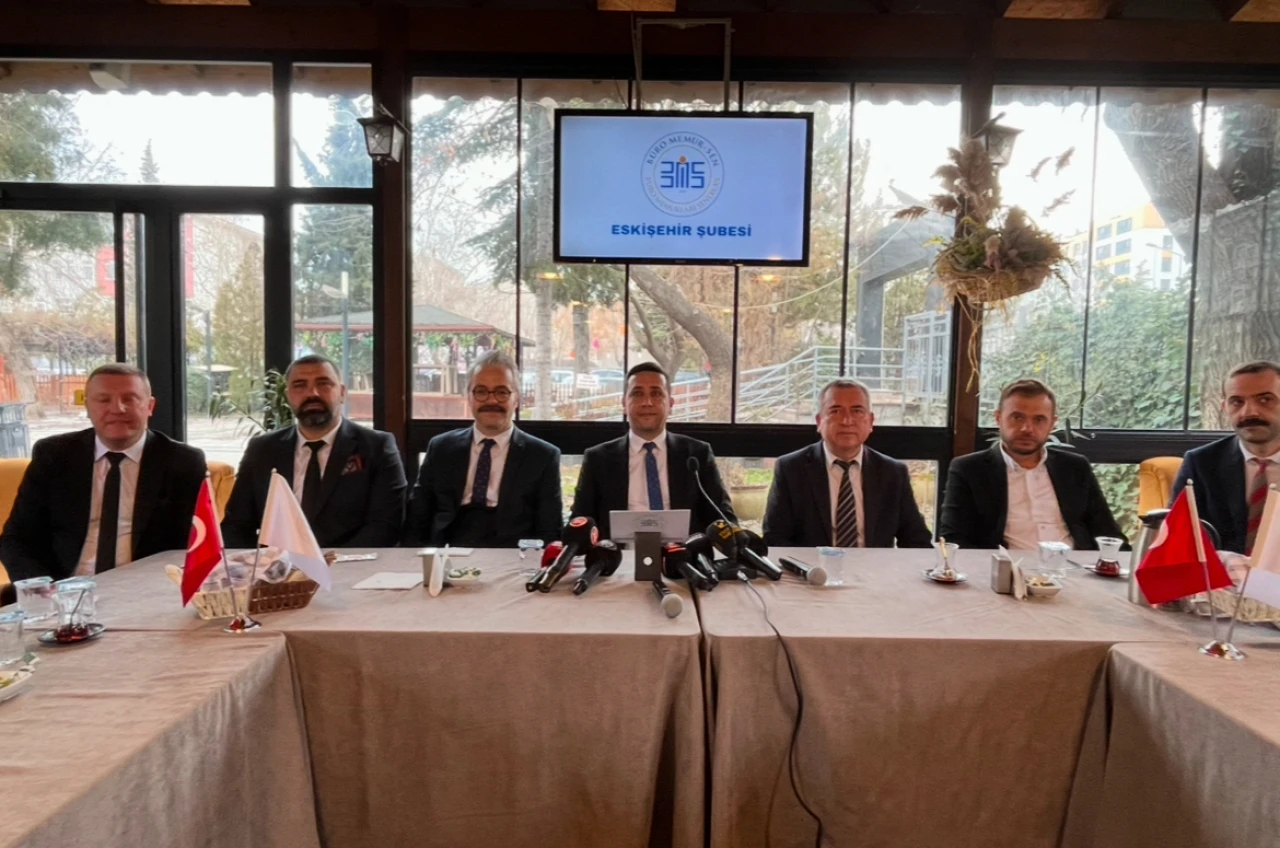 Emrah Öngel Büro Memur-Sen Eskişehir Şube Başkanlığına Adaylığını Açıkladı