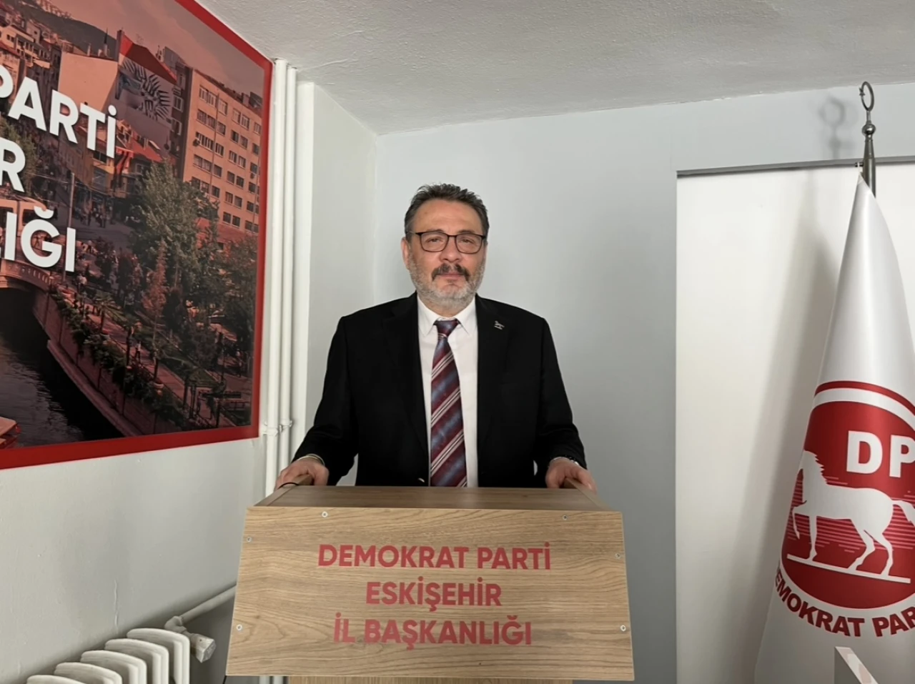 Demokrat Parti’ye Yeni Aday