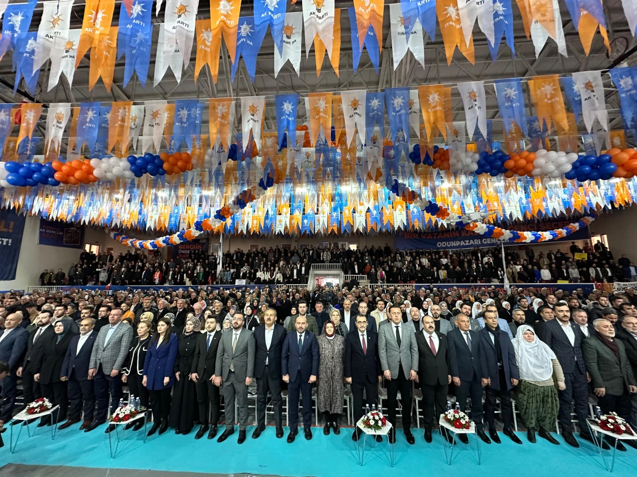 Eskişehir AK Parti Gençlik Kolları Kongresinde Gençlerin Rolü Üzerine Vurgu Yapıldı