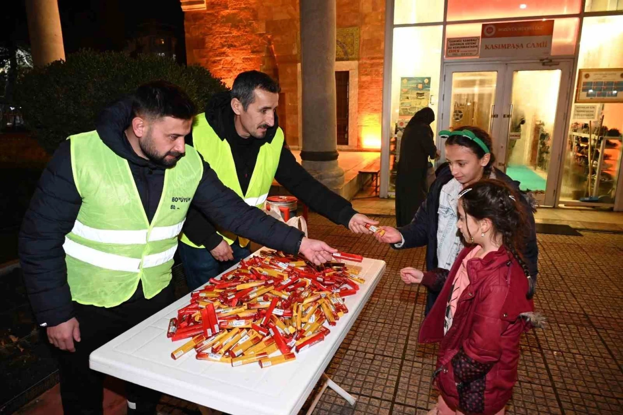 Bozüyük Belediyesi'nden Vatandaşlara Regaip Kandili İkramı