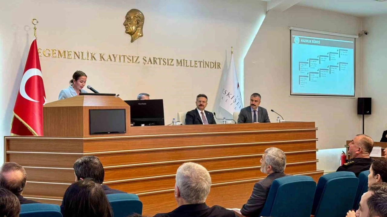 Vali Aksoy, "Sağlıklı Bir Toplum İçin Ailelerin Güçlü Olması Önemli"