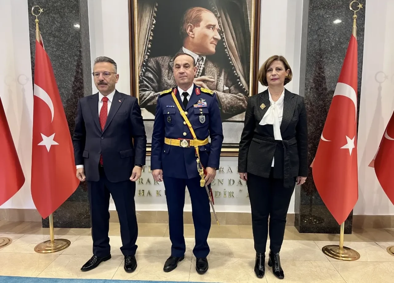 Eskişehir Valiliği’nde Bayram Tebrik Kabulü Gerçekleştirildi