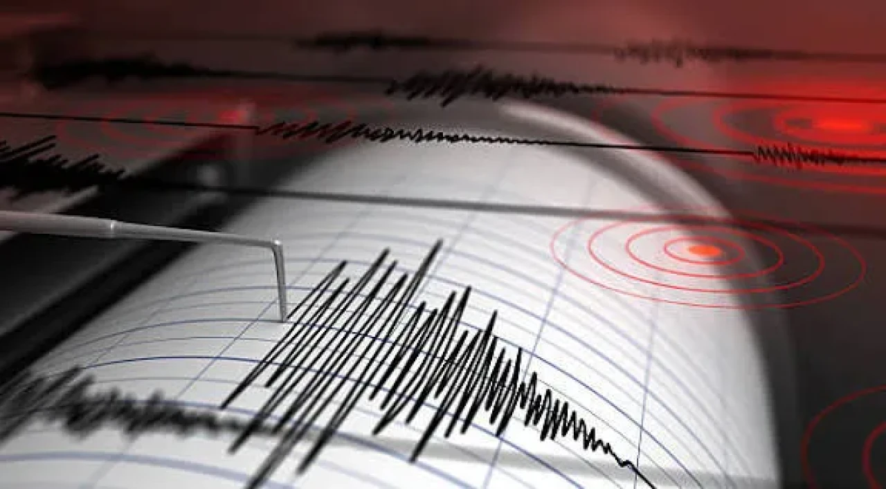 Eskişehir merkezde şiddetli deprem paniği!