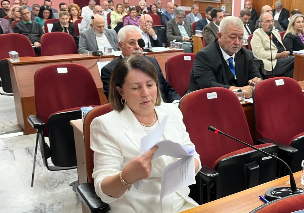 AK Partili Hatice Kaya: “Gazze’de yaşananlar savaş değil, soykırımdır”
