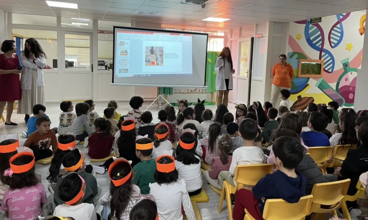 Hayvan Dostu Okulda Veteriner Hekimlerden Anlamlı Etkinlik
