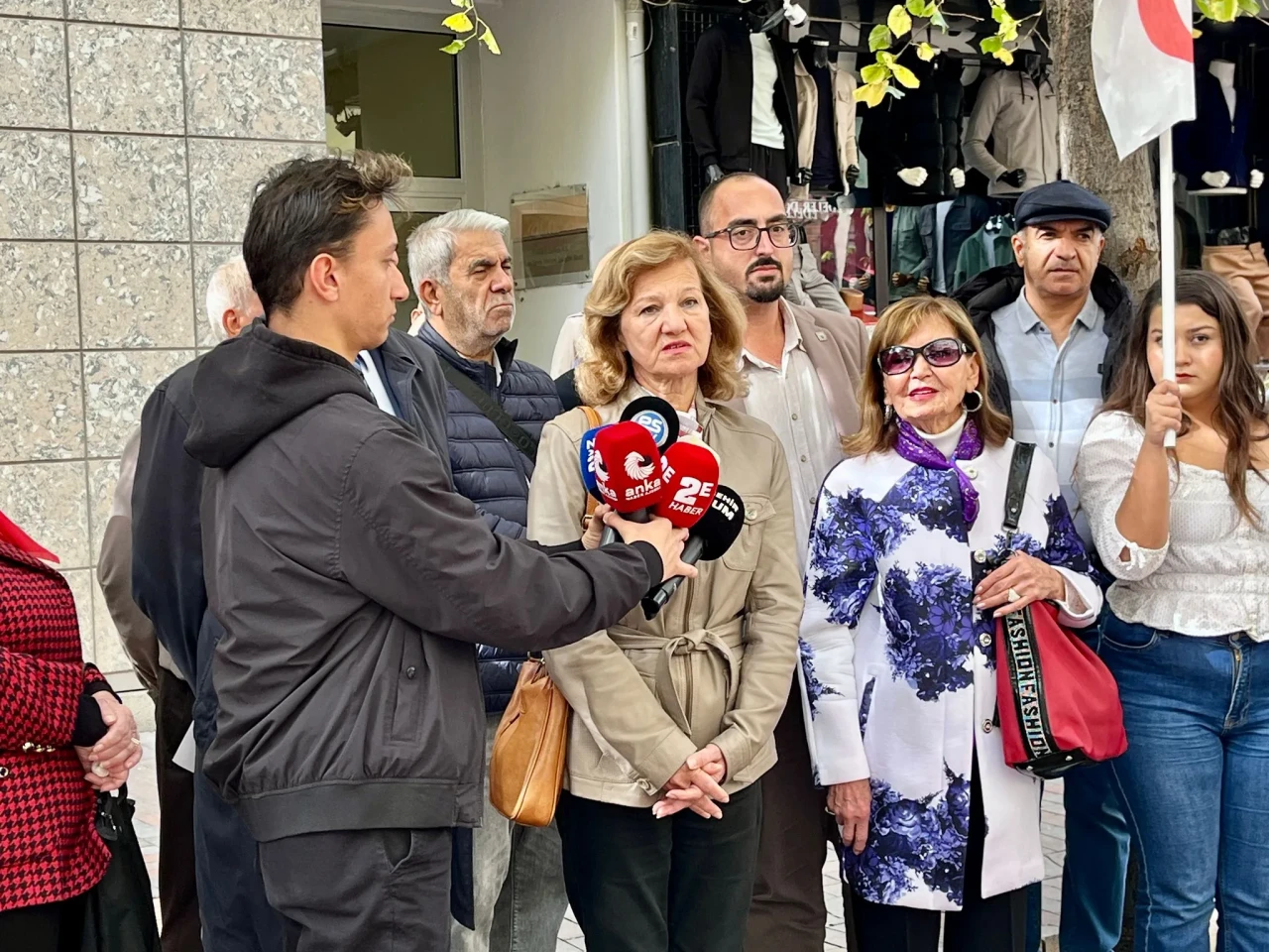 Azmi Kerman: “Cumhuriyet Gazetesi’ne sahip çıkmak demokrasiye sahip çıkmaktır”