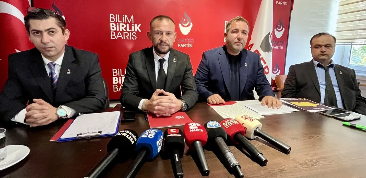 Zafer Partisi’nden sert çıkış: “Ya Atatürk’ün yanındasınız ya da karşısında”