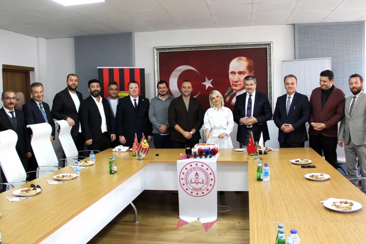 Çocukların Tribün Coşkusu Projesi Başladı