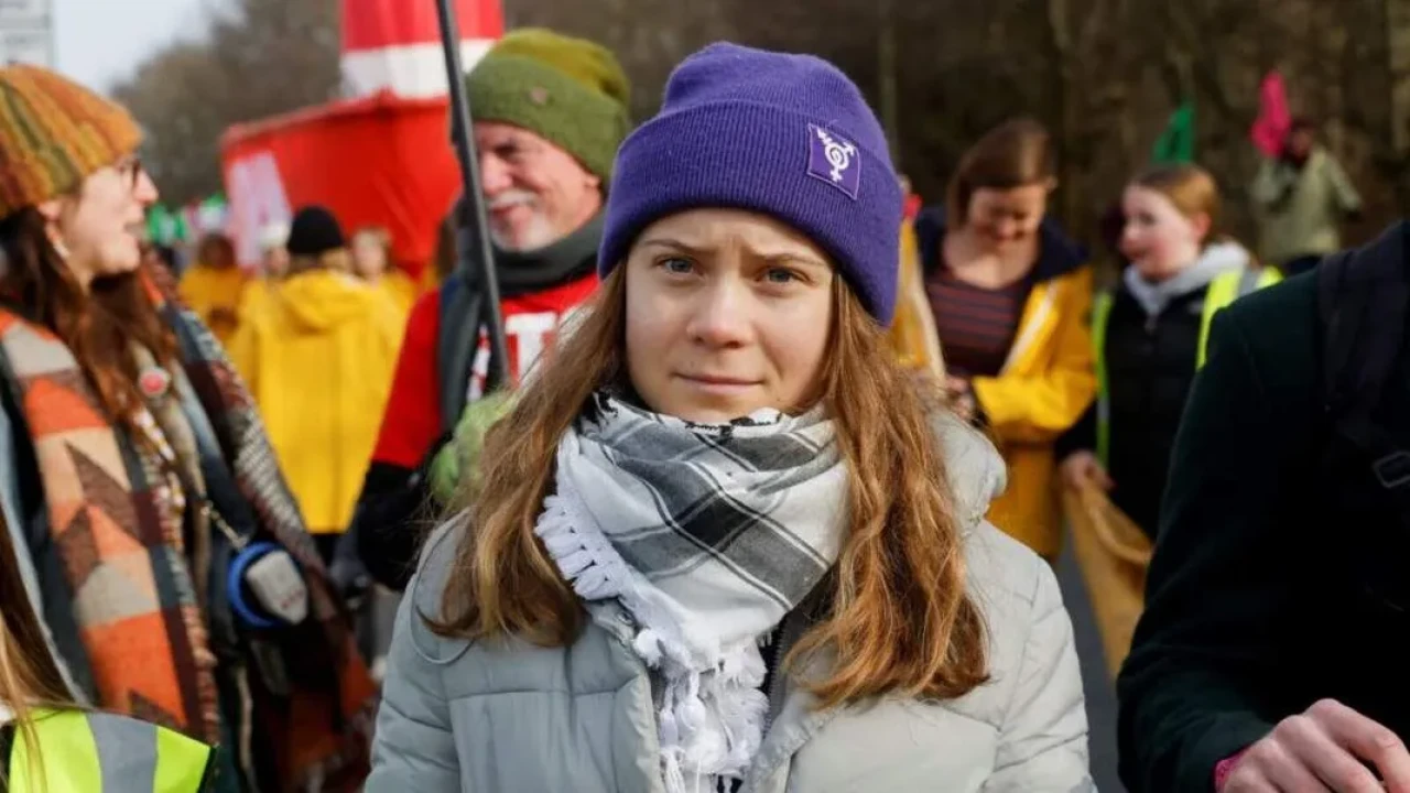 Greta Thunberg kimdir, hasta mı?