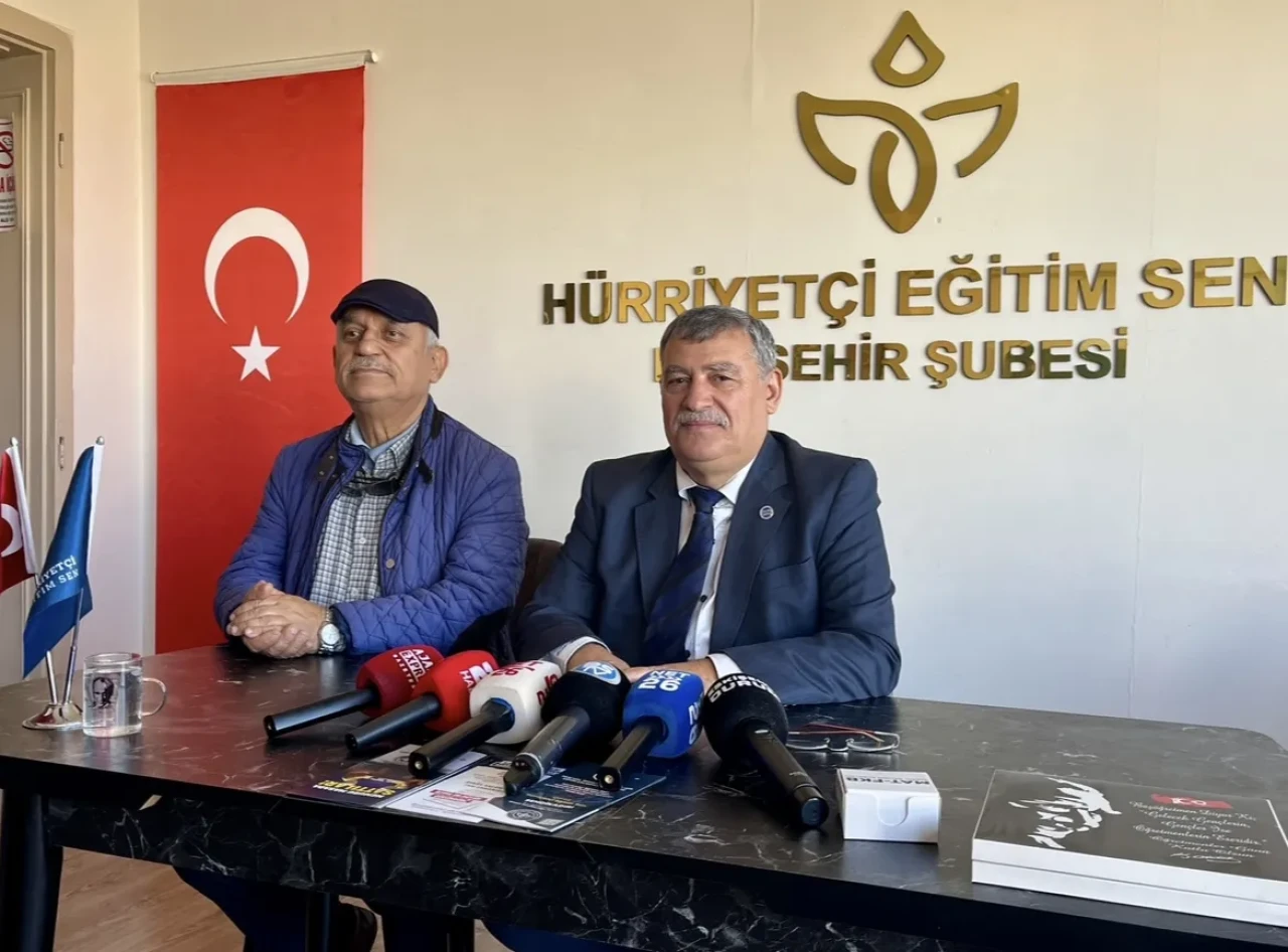 Erol Ger hem İl Milli Eğitim Müdürü’nü hem de eğitim sistemini eleştirdi