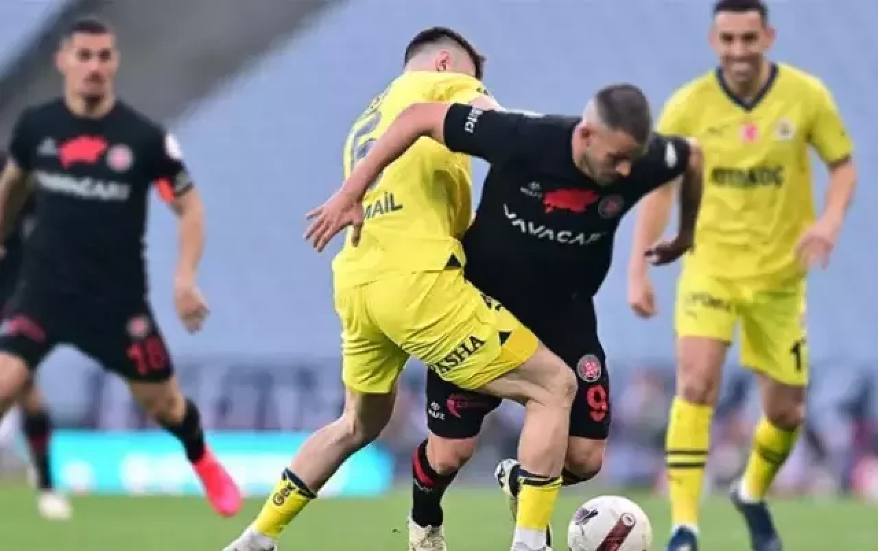 Fenerbahçe Karagümrük maçı kaç kaç, canlı maç skoru! Fenerbahçe Karagümrük maçı kaç kaç, bitti mi MAÇ SKORU!