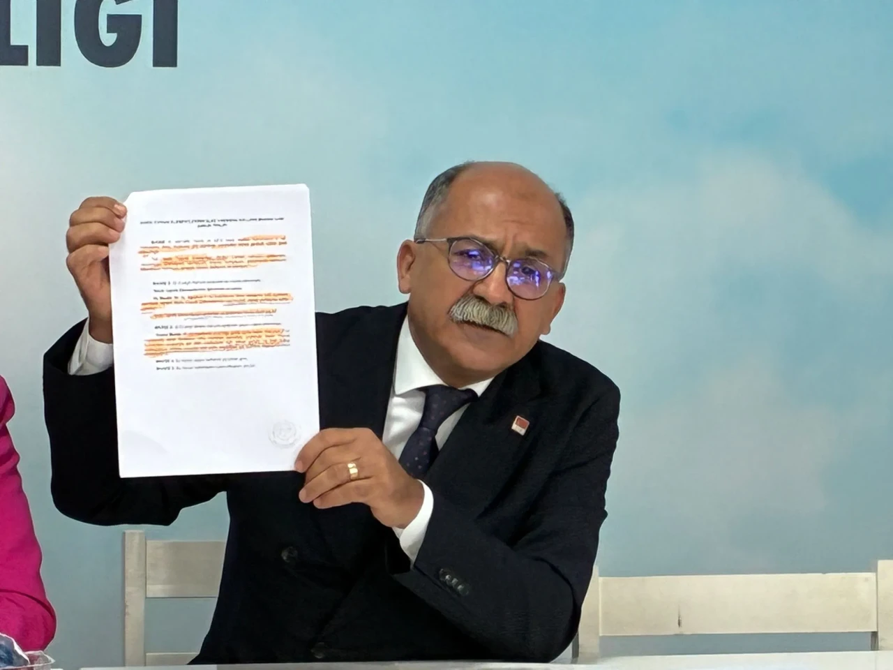 İbrahim Arslan’dan Sert Tepki: “900 Günde 90 Gün Eskişehir’de Olmayanlar Bizi Eleştiremez!”