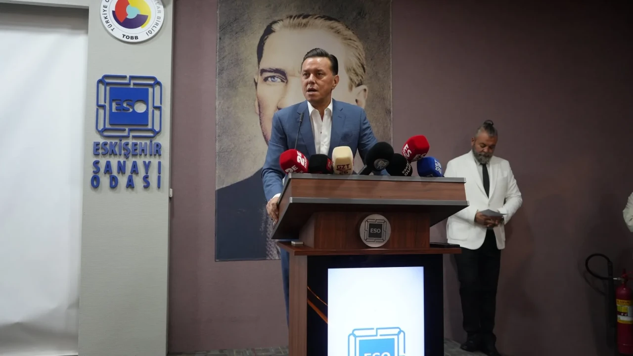 Hatipoğlu: “Eskişehir’in Her Köşesinde Yeni Yuvalar Yükseliyor”