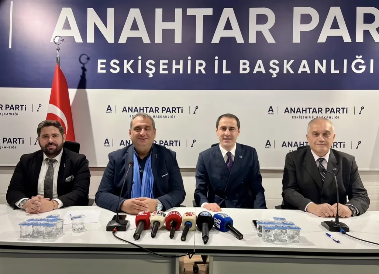 Hakan Tanrıöver’den Eskişehir vurgusu: “Bu şehir kültür, sanat ve turizmde çok güçlü”