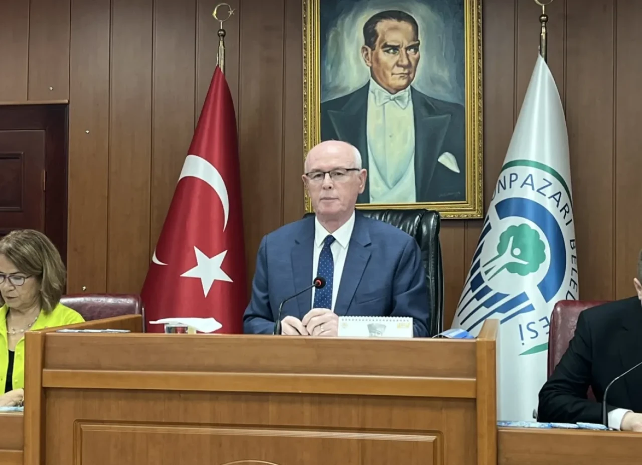Başkan Kurt: Yanlış politikalar Türkiye’yi çökertti, ilk seçimde gidecekler