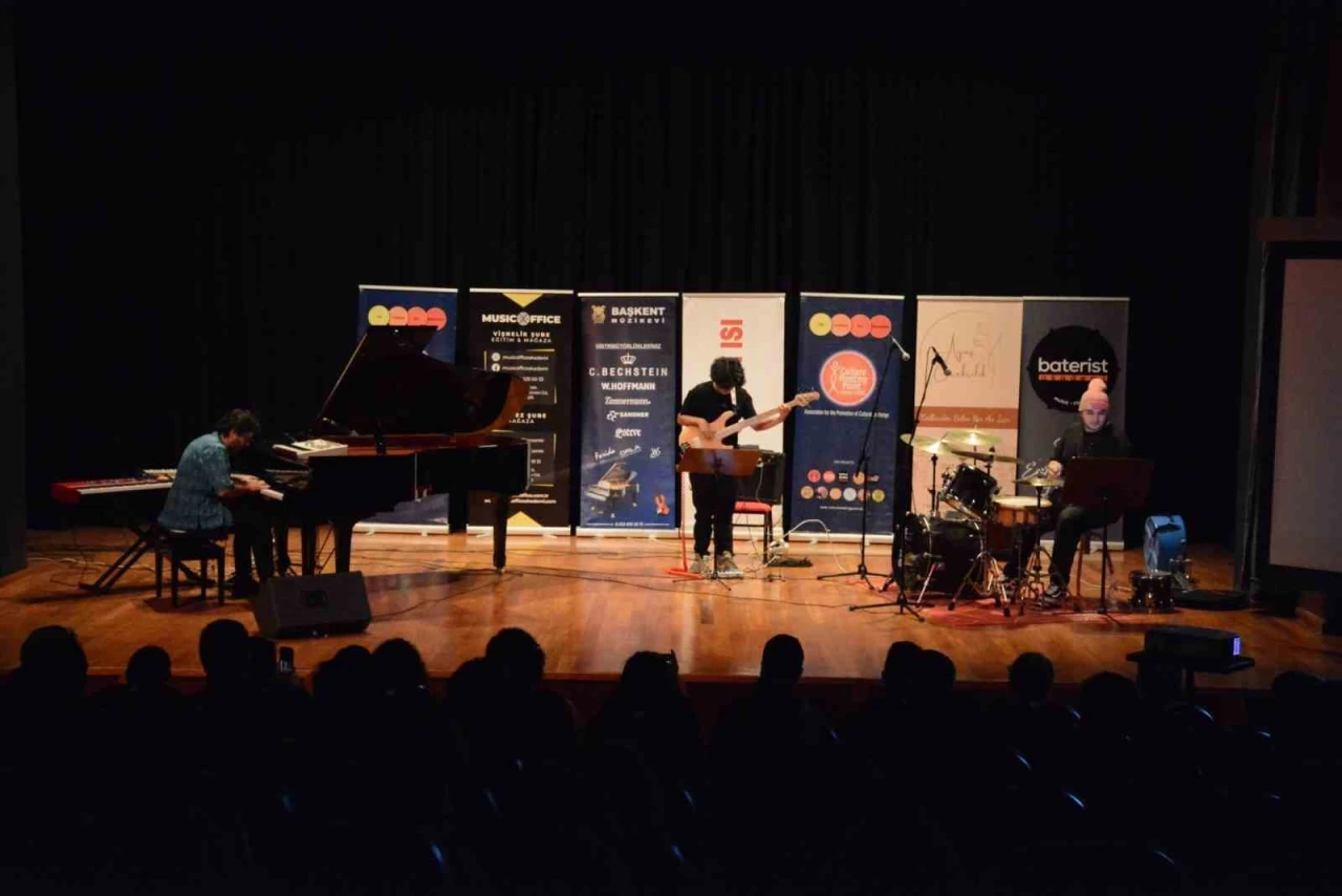 Evrim Demirel Trio, Piyano Günleri Kapsamında Anadolu Üniversitesi’nde Sahne Aldı