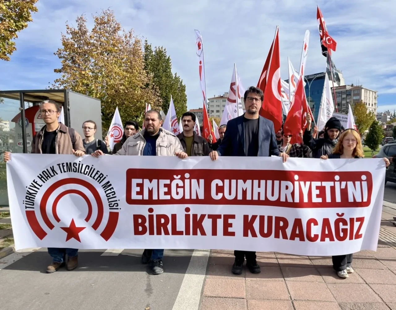 Kurşun: Cumhuriyet düşmanlarına geçit vermeyeceğiz