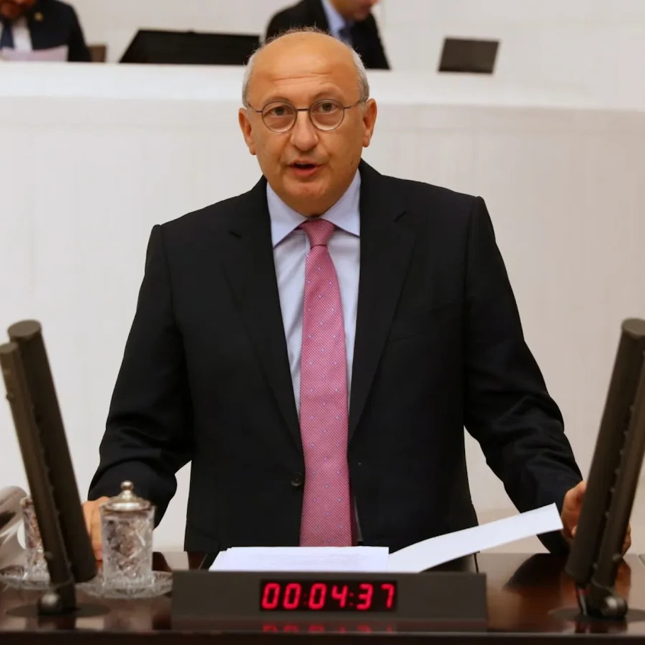 CHP’li Çakırözer’den Beylikova çağrısı: Nadir toprak elementleri meze olmasın