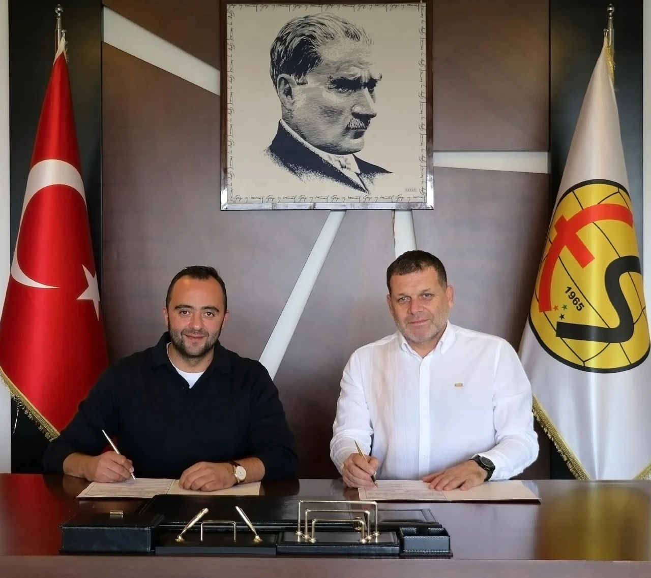 Hakan Şapcı, Eskişehirspor’un Yeni Teknik Direktörü Oldu