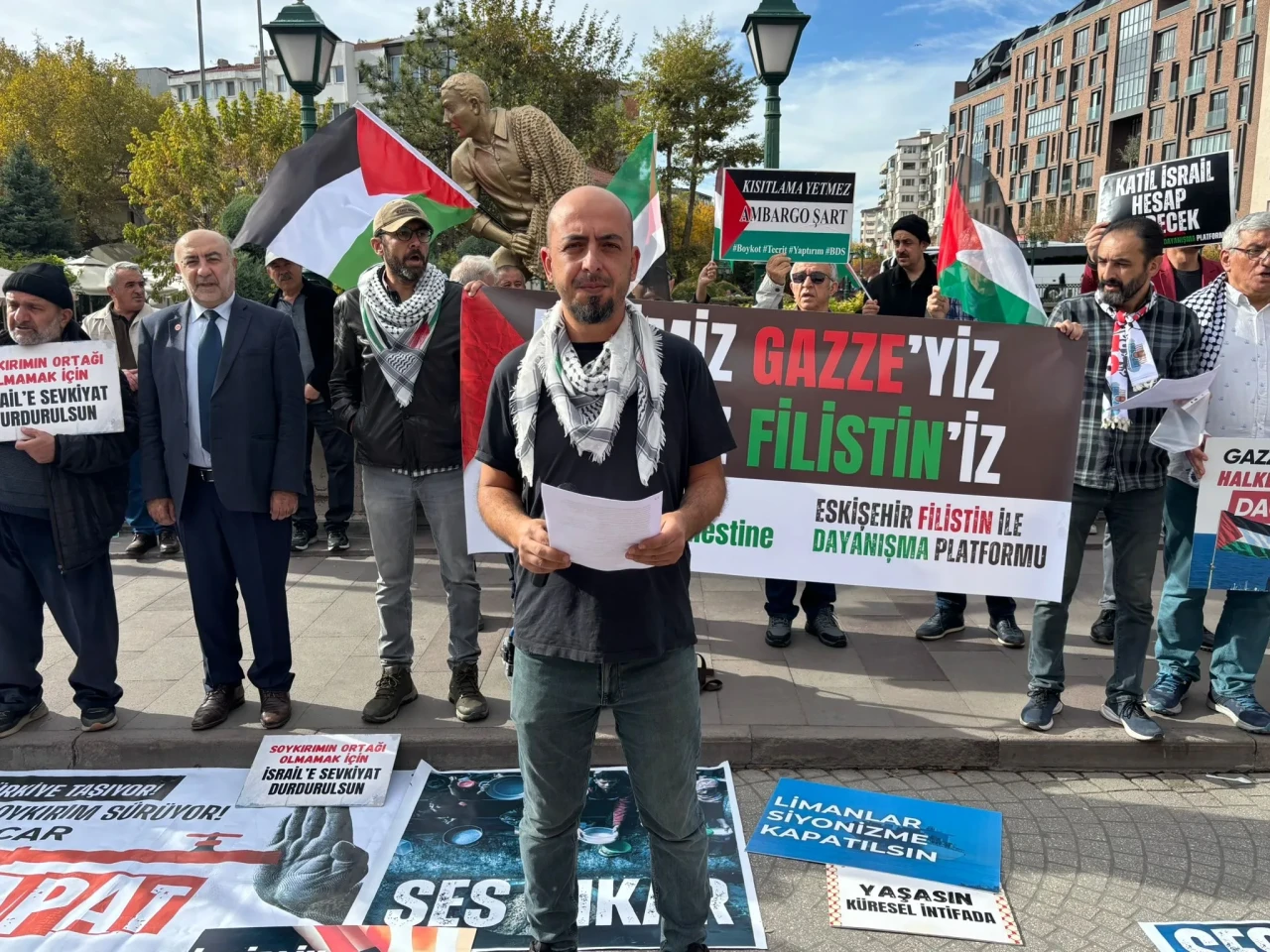 “Uygar Kurtcu: ‘Her Yer Gazze, Hepimiz Filistin’”