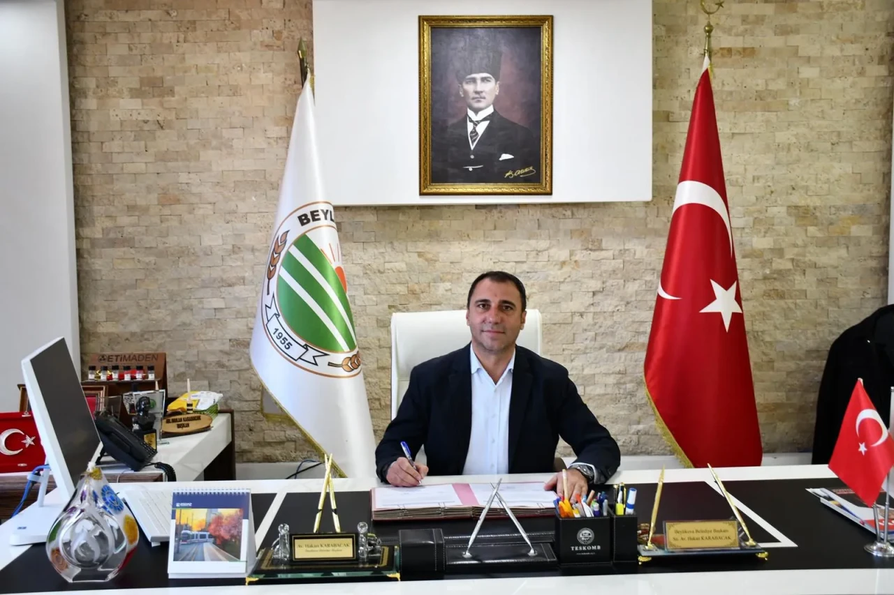 Beylikova Belediyesi’nden Üniversite Öğrencilerine 15 Bin TL Destek