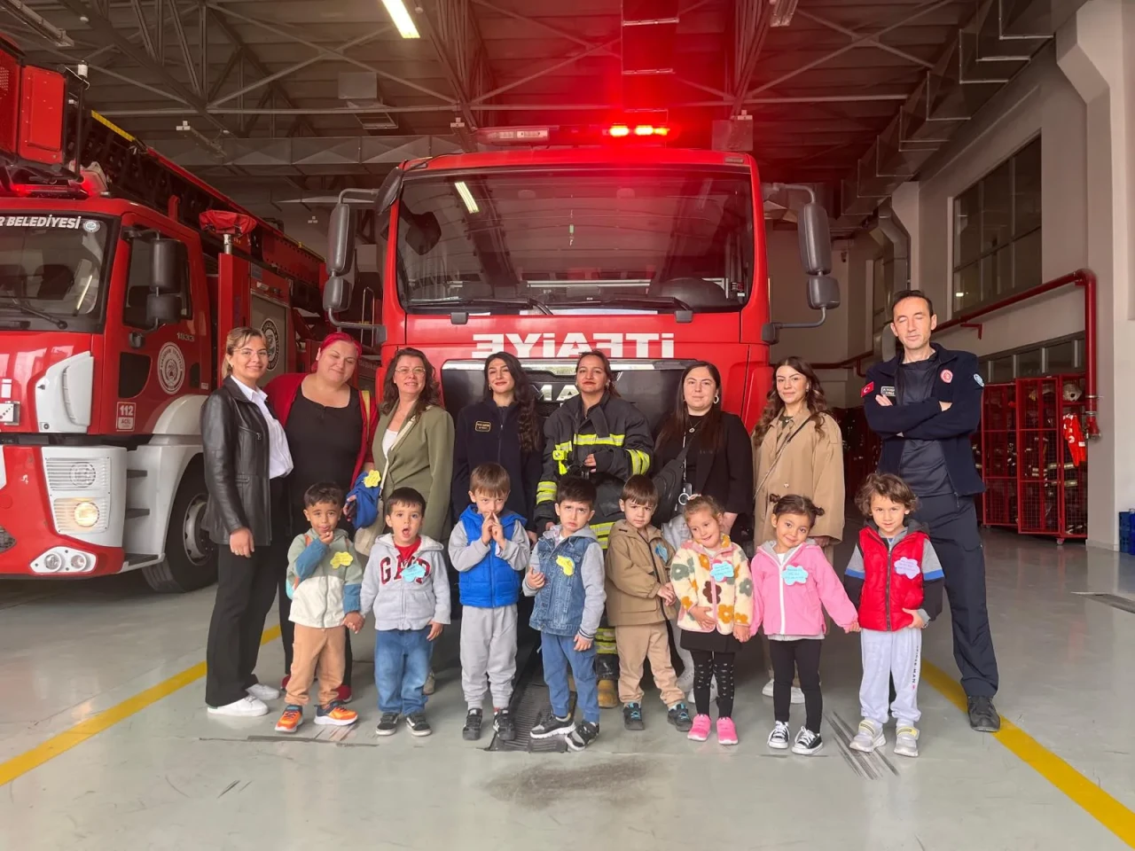 Eskişehir’de Minikler İtfaiyecilik Haftası’nda Mesleği Yerinde Tanıdı