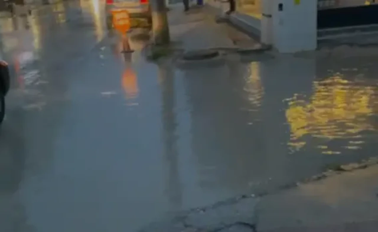 Kurtuluş Mahallesi’nde Logar Taştı: Esnaf Yıllardır Aynı Sorunu Yaşıyor