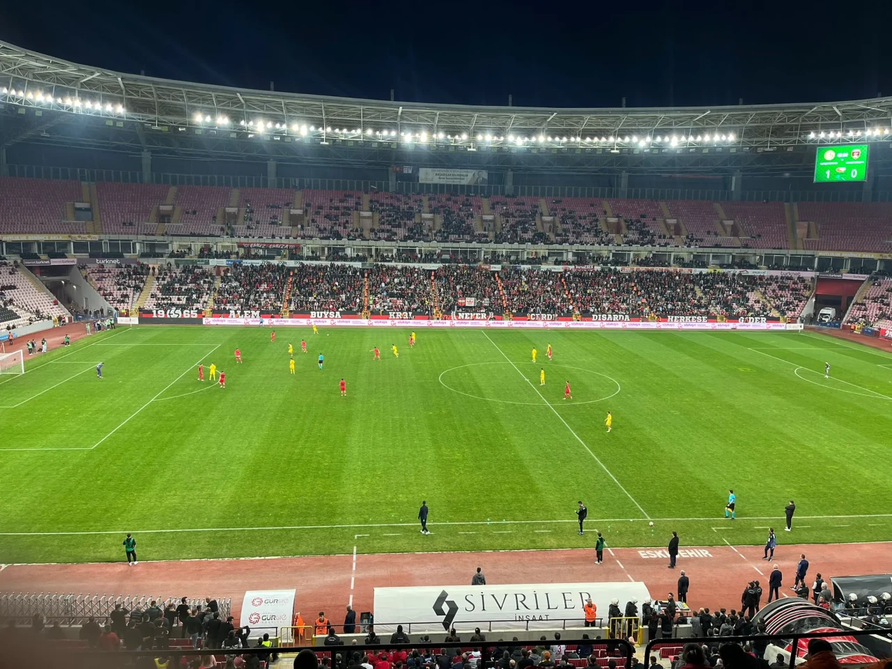 Kırmızı Şimşekler Hızlı Başladı: İlk Yarıda Avantaj Eskişehirspor’un