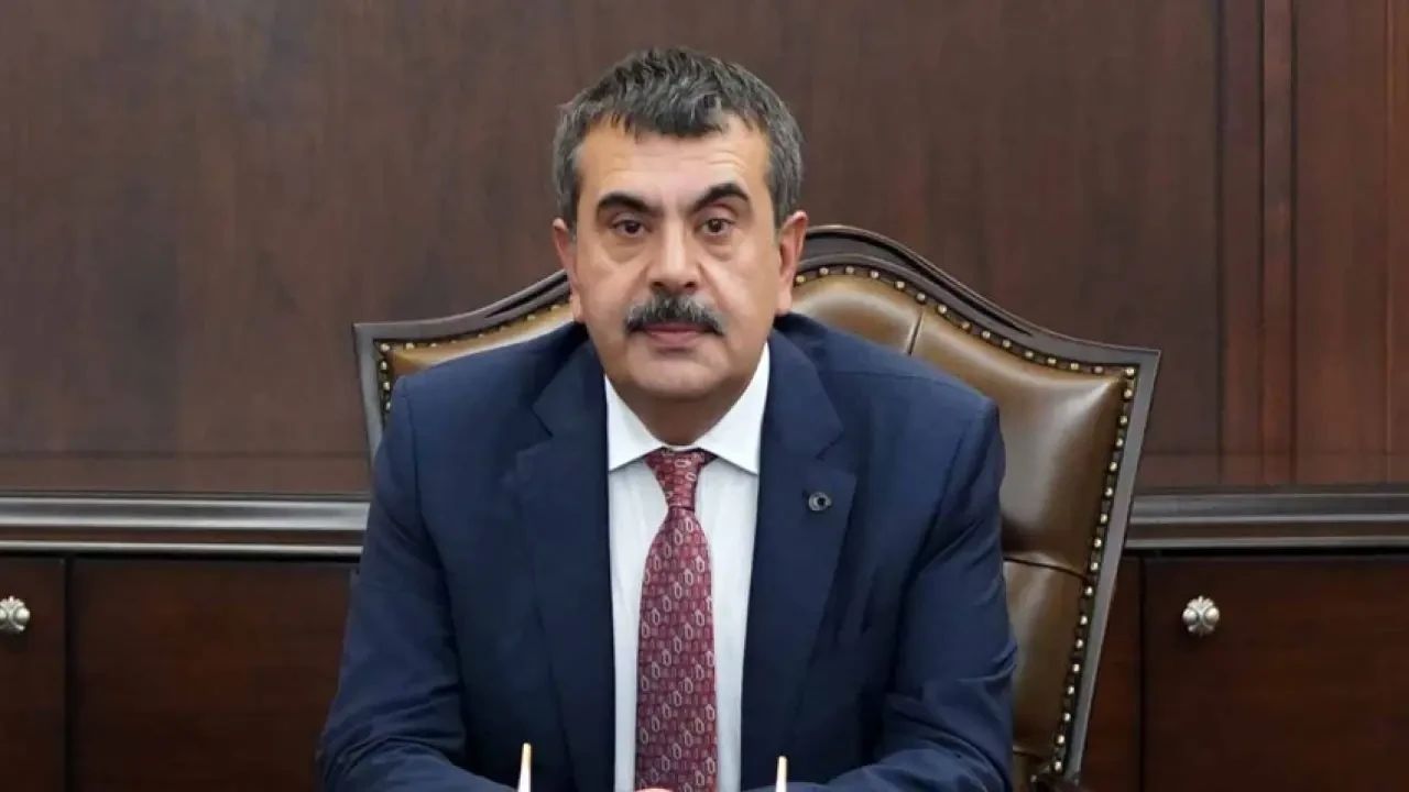 MEB Başkanı Tekin Yeni Sınav Sistemini Açıkladı! Yapay Zekâ Destekli Açık Uçlu Sorular Geliyor