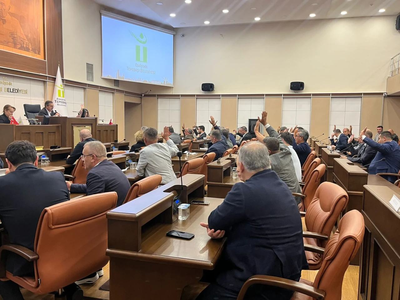 Tepebaşı Meclisi’nde imar planı tartışması: “Yargı süreci devam ederken karar almak doğru değil”