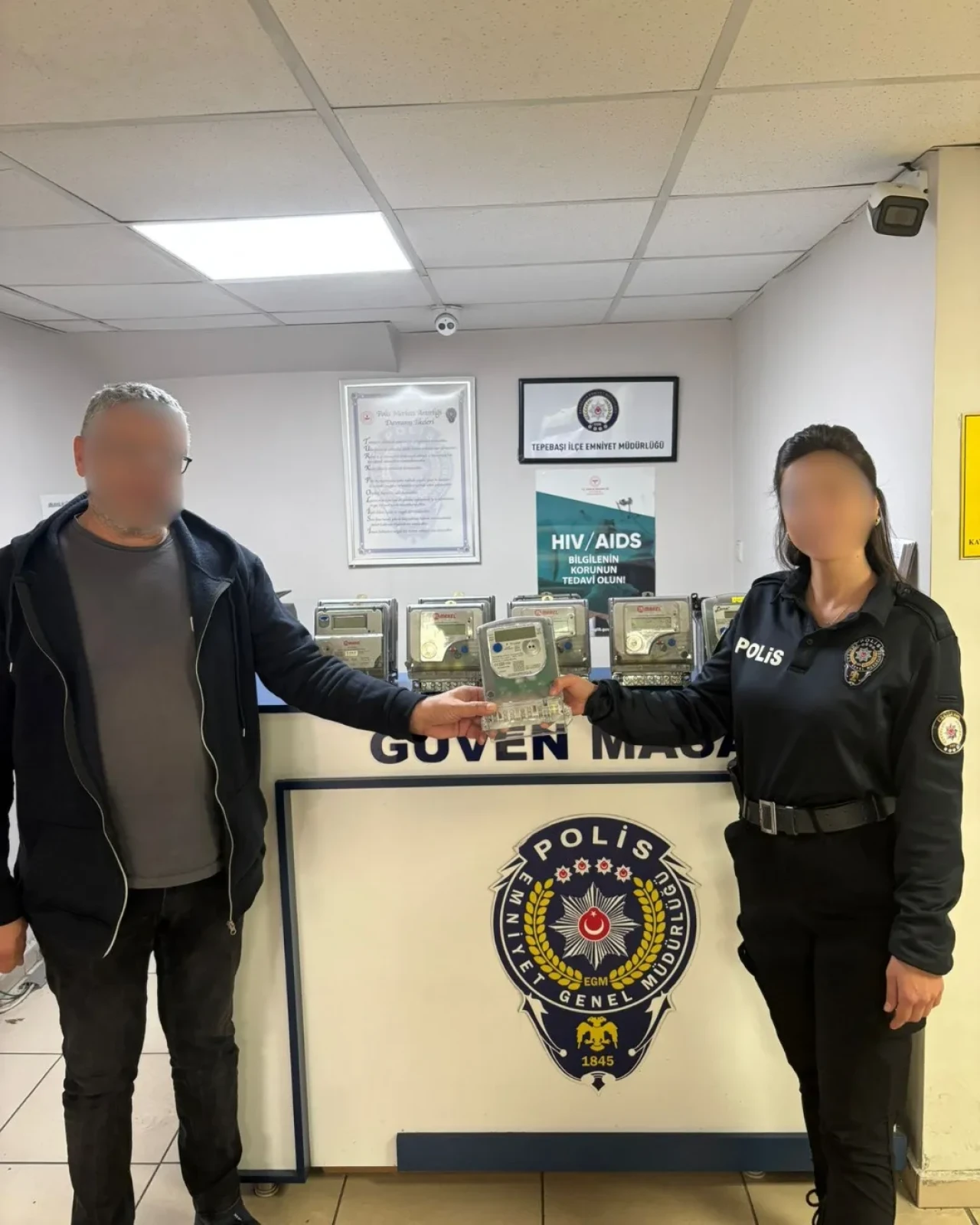 Çaldığı 10 elektrik sayacını hurdacıya sattı