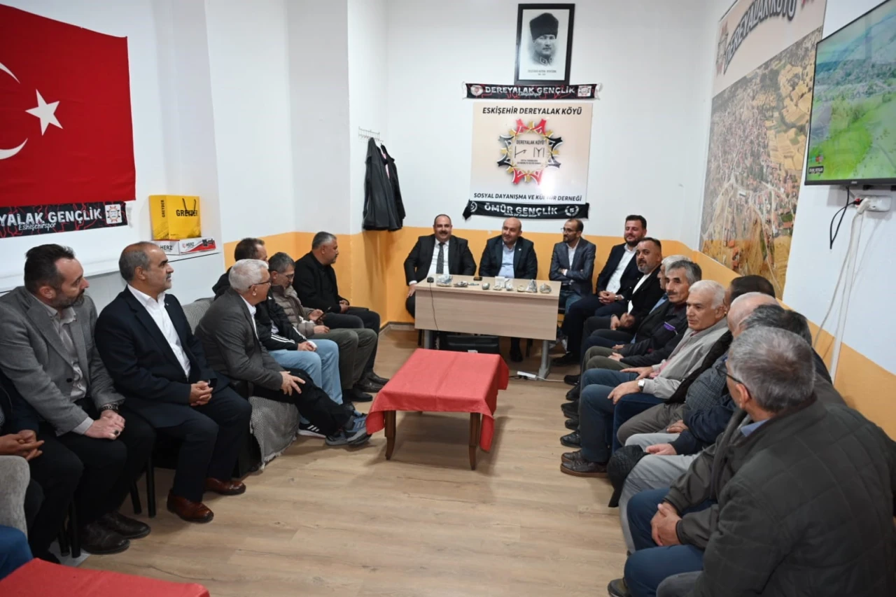 Başkan Hamamcı ve AK Parti heyeti, Dereyalaklılarla bir araya geldi