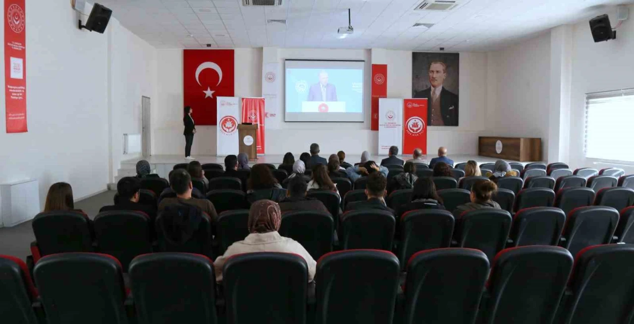 Eskişehir’de çocuk hizmetleri personeline yerinde eğitim programı başlatıldı